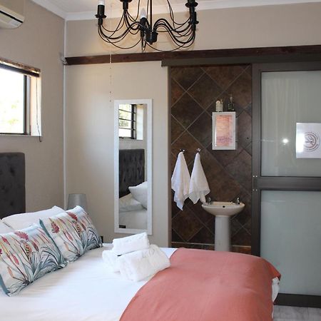 Amru Guesthouse B&B Brackenfell Zimmer foto